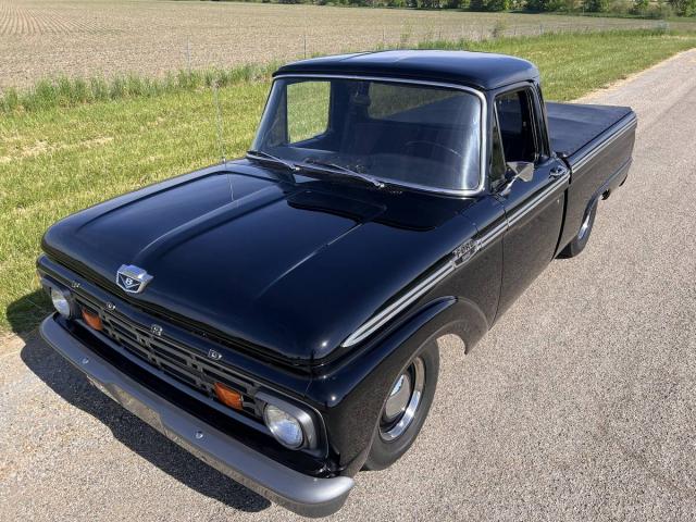 Ford F100 Pickup image 4