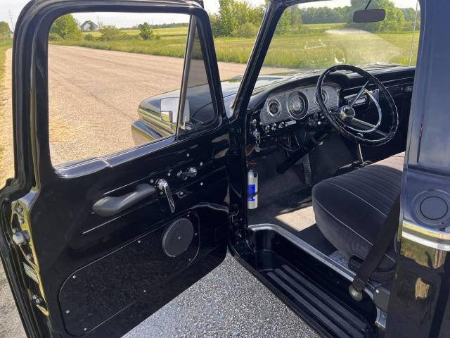 Ford F100 Pickup image 8