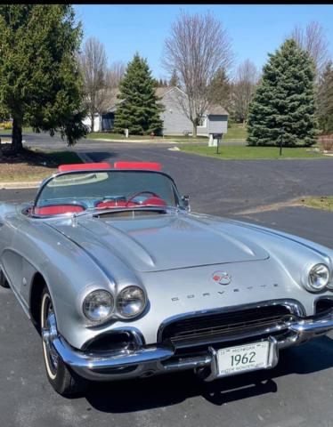 Chevrolet Corvette image 5