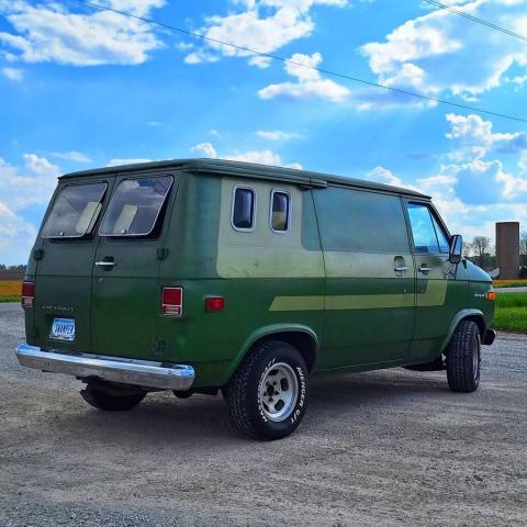 Chevrolet G20 Van image 4