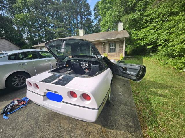 Chevrolet Corvette Coupe image 3