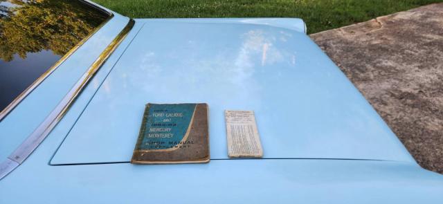 Ford Galaxie 500 image 8