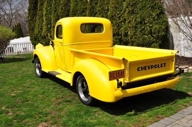 Chevrolet Pickup image 4