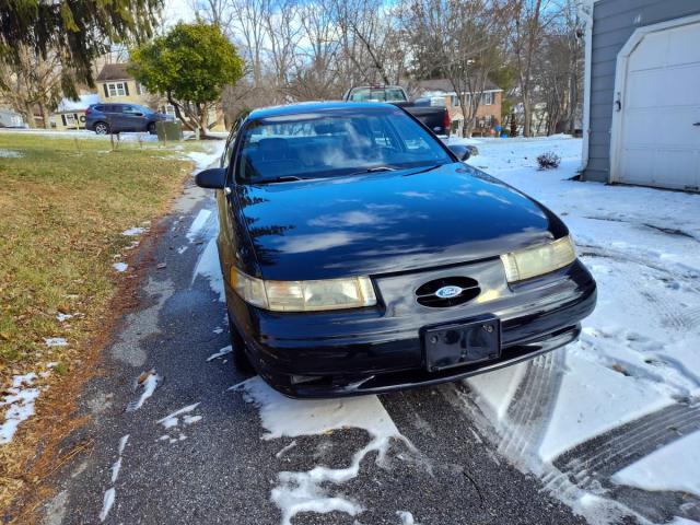 Ford Taurus Sho image 6
