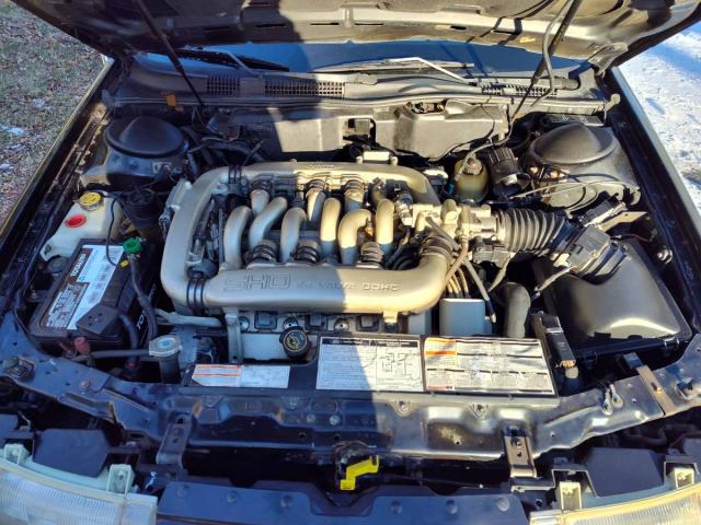 Ford Taurus Sho image 3