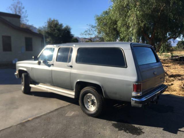Chevrolet Suburban 2500 4x4 image 1