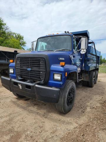Ford L9000 Diesel image 1
