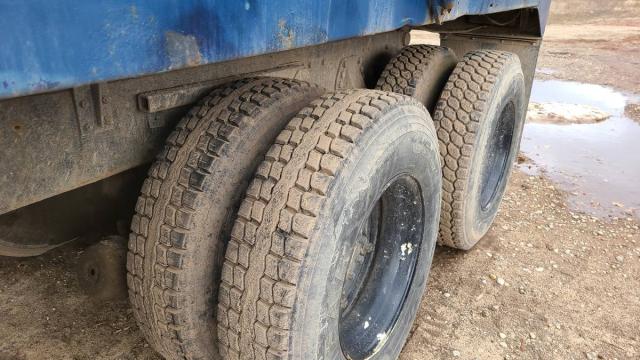Ford L9000 Diesel image 6