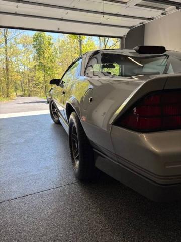Chevrolet Camaro Z28 image 2