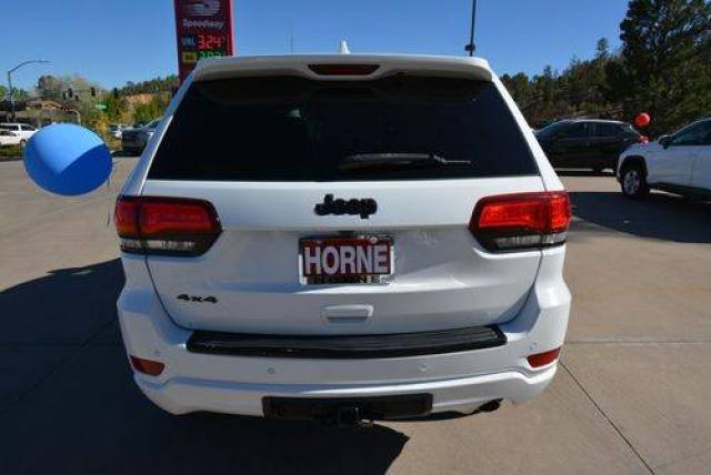 Jeep Grand Cherokee image 6
