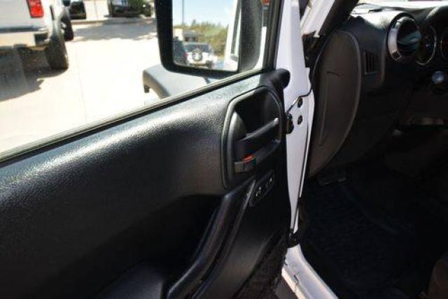 Jeep Wrangler Unlimited image 4
