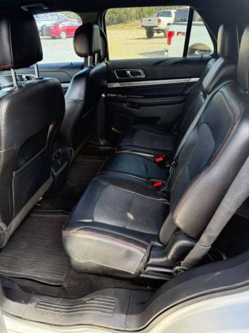 Ford Explorer image 3