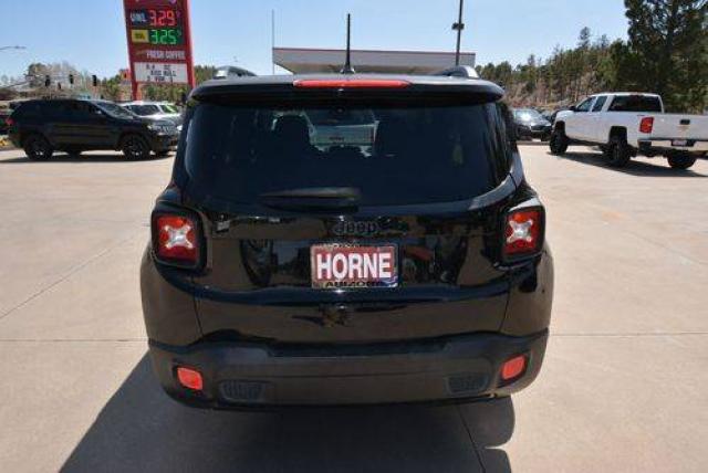 Jeep Renegade image 8