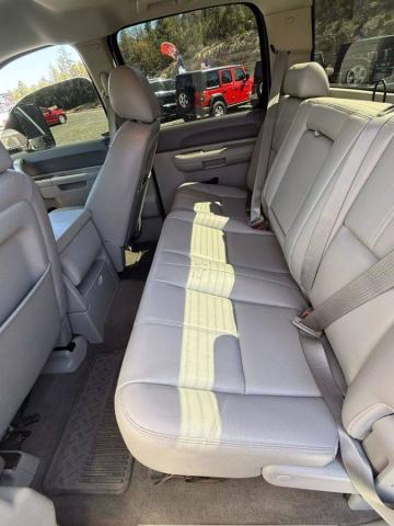 Chevrolet Silverado 2500 Hd Crew Cab Diesel image 4