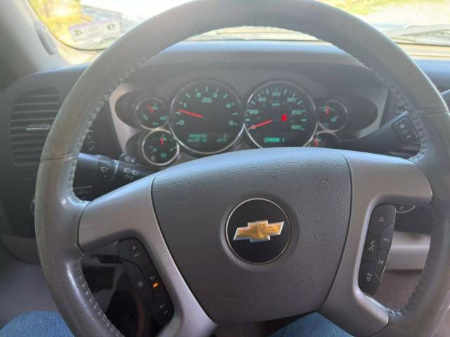 Chevrolet Silverado 2500 Hd Crew Cab Diesel image 1