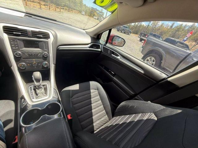 Ford Fusion image 3