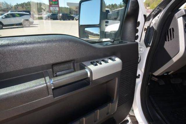 Ford F250 Superduty Lariat Diesel image 6