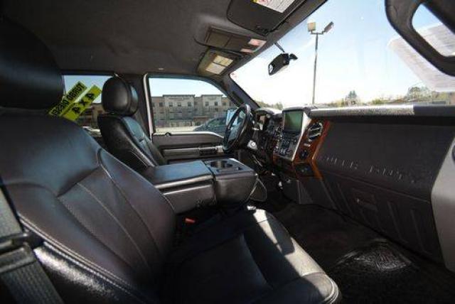 Ford F250 Superduty Lariat Diesel image 7