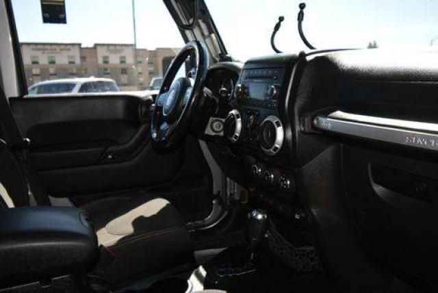Jeep Wrangler Unlimited image 8