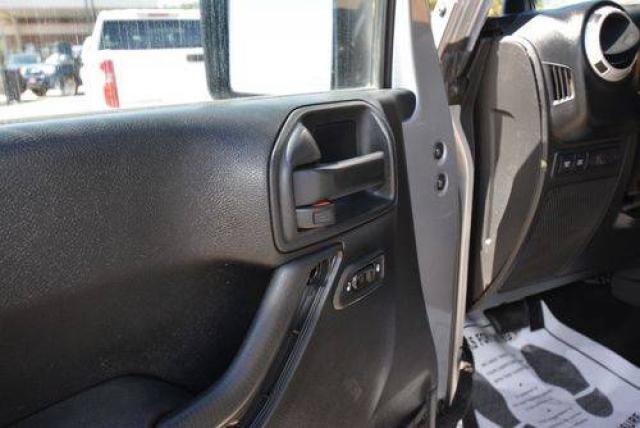 Jeep Wrangler Unlimited image 4