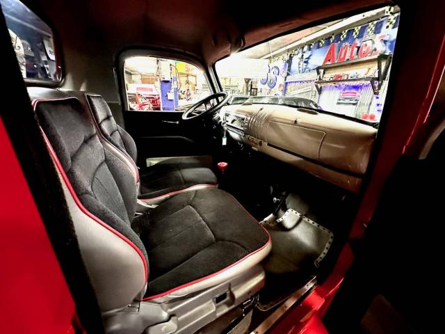 Chevrolet Pickup image 6