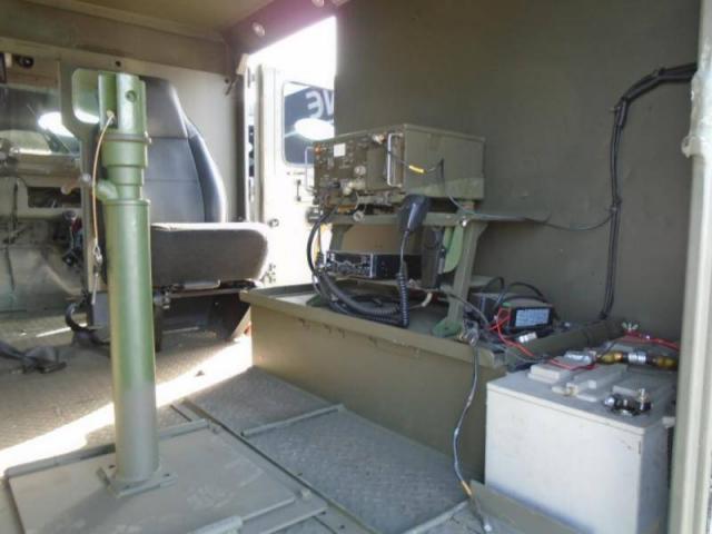 Ford F-650 Sd image 6
