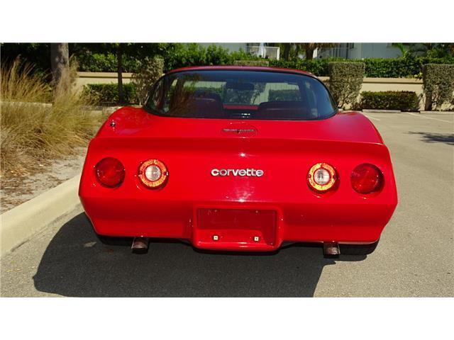 Chevrolet Corvette image 8