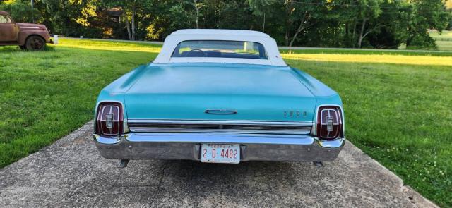Ford Galaxie 500 Convertible image 9