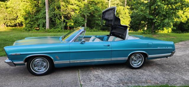 Ford Galaxie 500 Convertible image 8