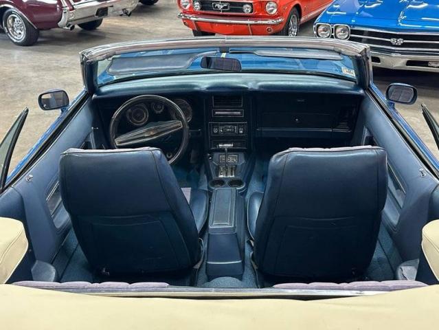 Ford Mustang Convertible image 4