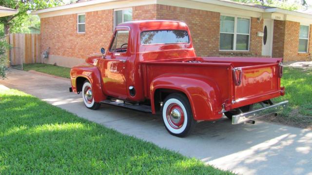 Ford F100 Custom image 3