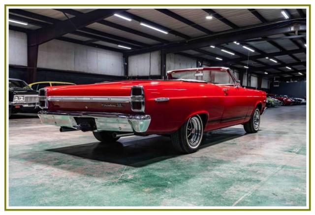 Ford Fairlane Convertible image 3