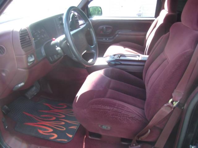 Chevrolet Silverado image 4
