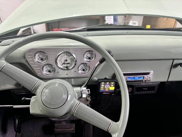 Ford F100 image 2