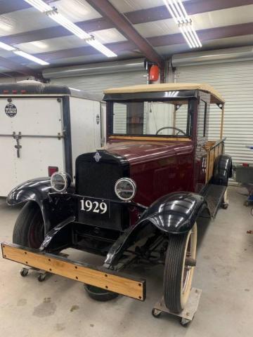 Chevrolet 1-1/2 Ton Delivery Truck image 2