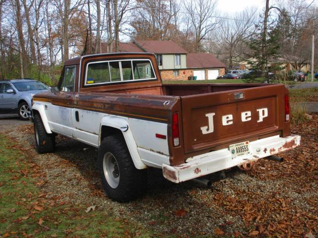 Jeep J20 image 2