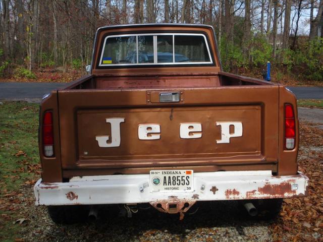 Jeep J20 image 9