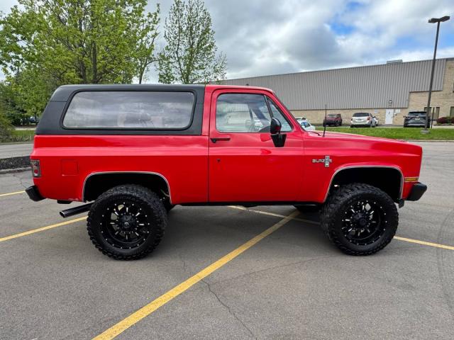Chevrolet Blazer image 2