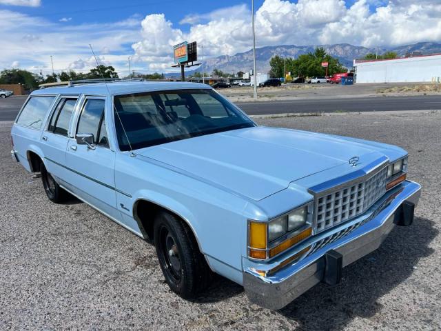 Ford Crown Victoria image 3
