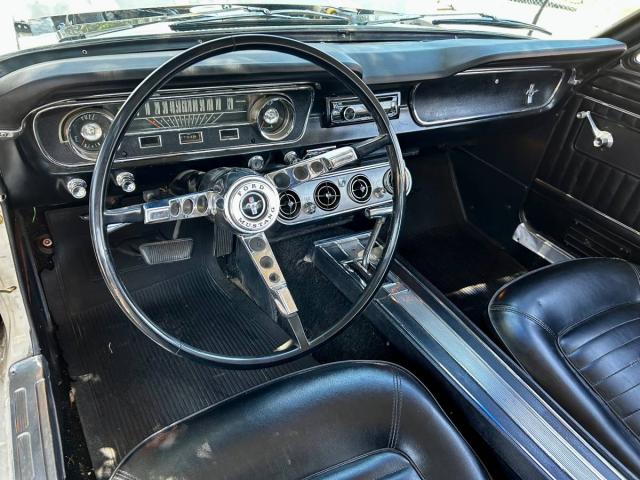 Ford Mustang image 2