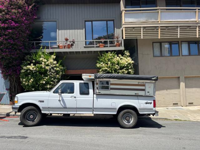 Ford F-250 image 2