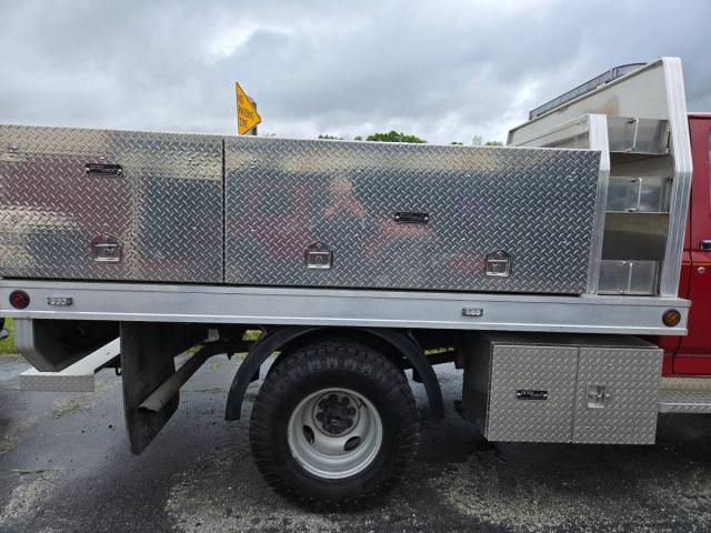 Ford F-350 Super Duty image 2