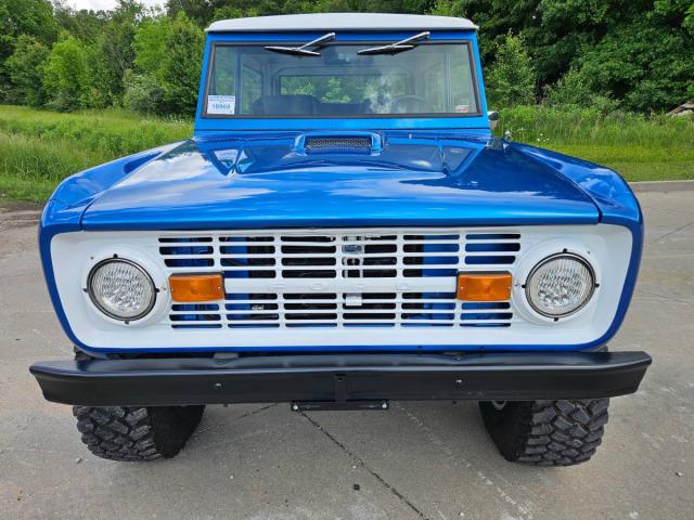 Ford Bronco image 9