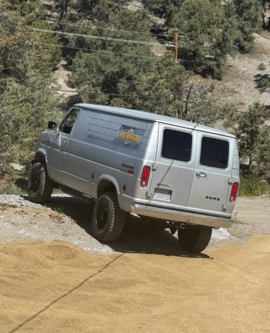 Ford E350 Van image 5