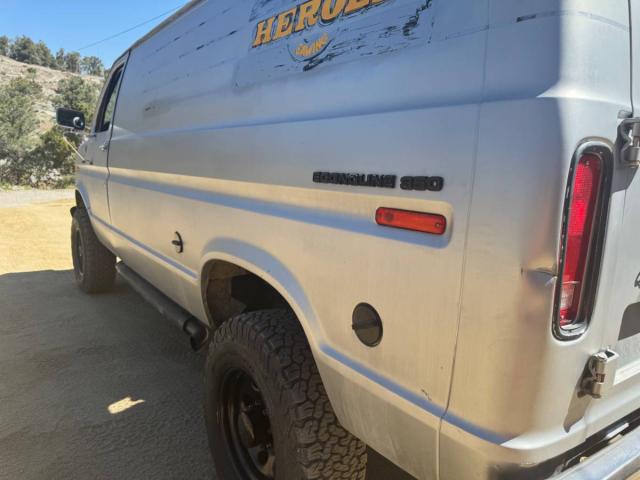Ford E350 Van image 3