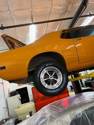 Ford Mustang Coupe image 8
