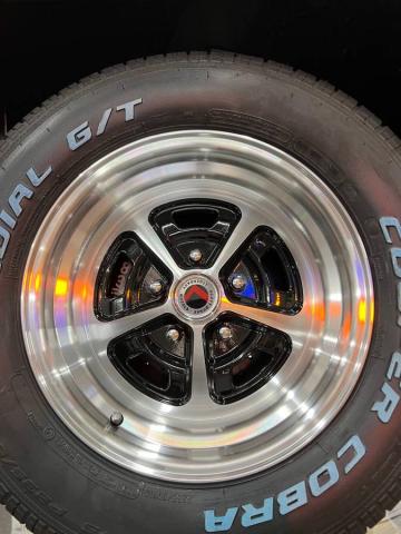 Ford Mustang Coupe image 6