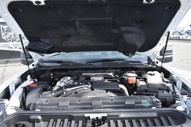 Chevrolet Silverado 3500 Diesel image 8