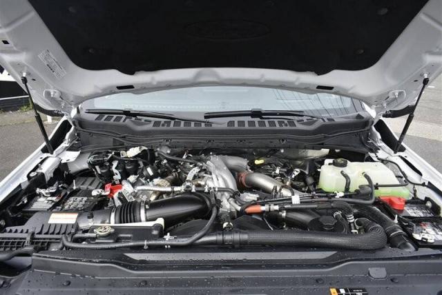 Ford F-450 Super Duty Diesel image 9