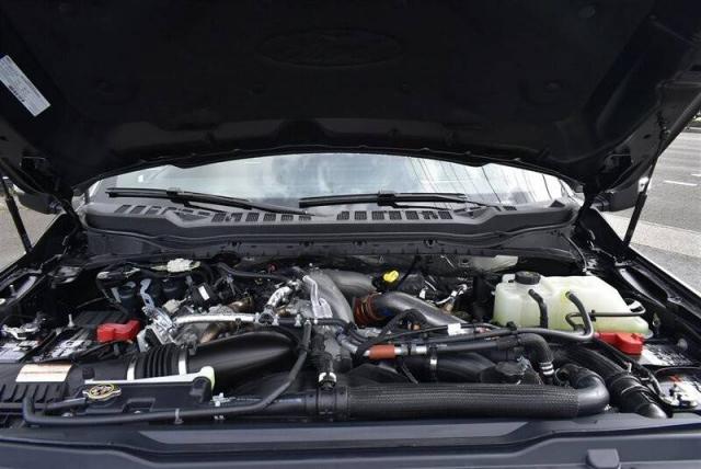 Ford F-450 Super Duty Diesel image 6